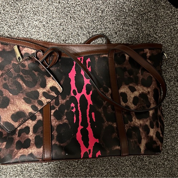 Leopard and pink purse wristlet tote bag - Picture 1 of 2
